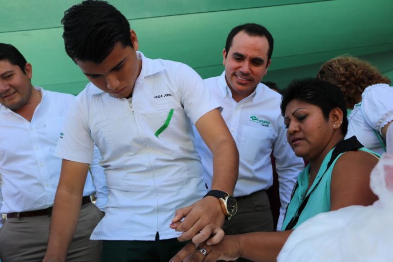 Continúa Conalep brindando servicios a la comunidad