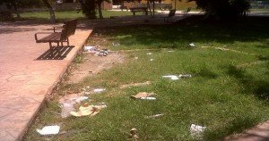 Parques sucios son desatendidos por el alcalde de Mérida