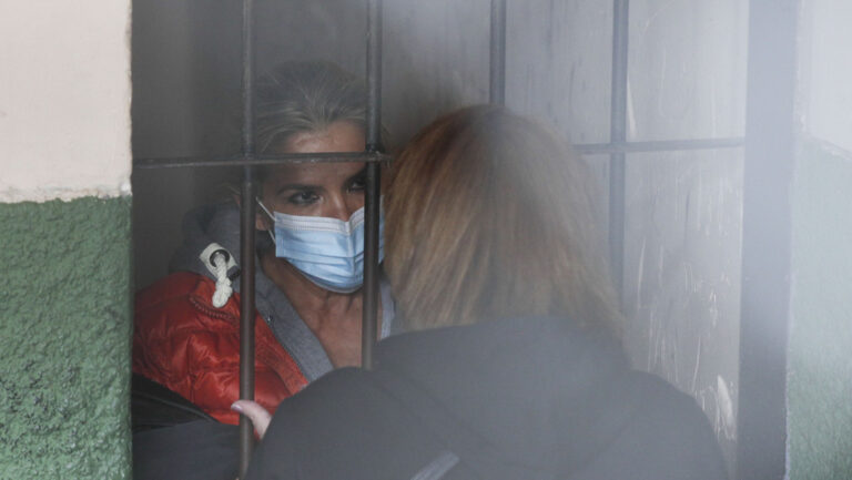 Áñez se declara en “huelga de hambre”