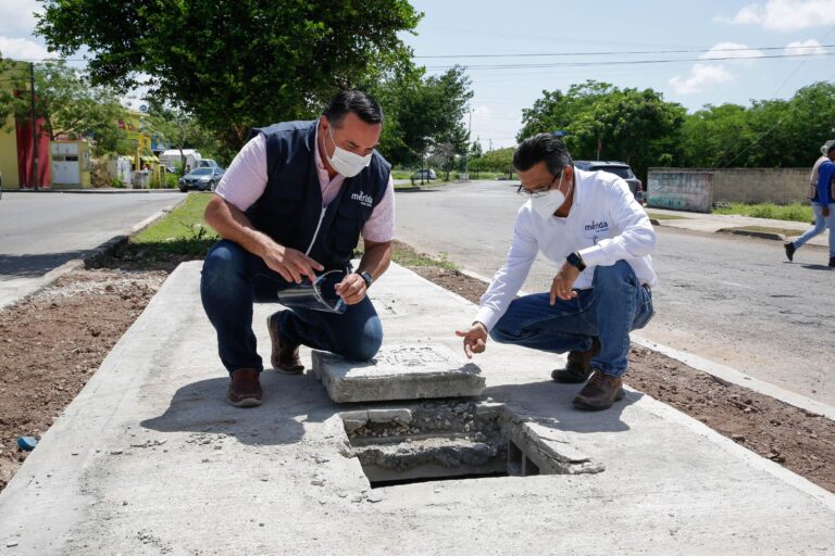 Ayuntamiento implementa brigadas para evitar acumulación de agua en las calles de Mérida