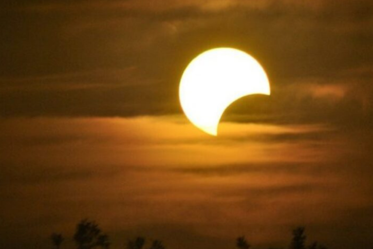 Eclipse solar parcial de abril 2022: Cuándo y dónde ver En VIVO desde México