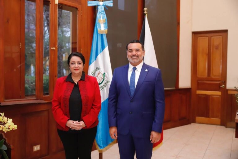 Renán Barrera estrecha lazos para potenciar beneficios comerciales y turísticos con Guatemala