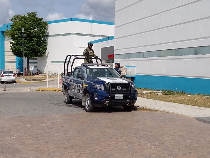 Atacan a balazos a policía ministerial en Cancún