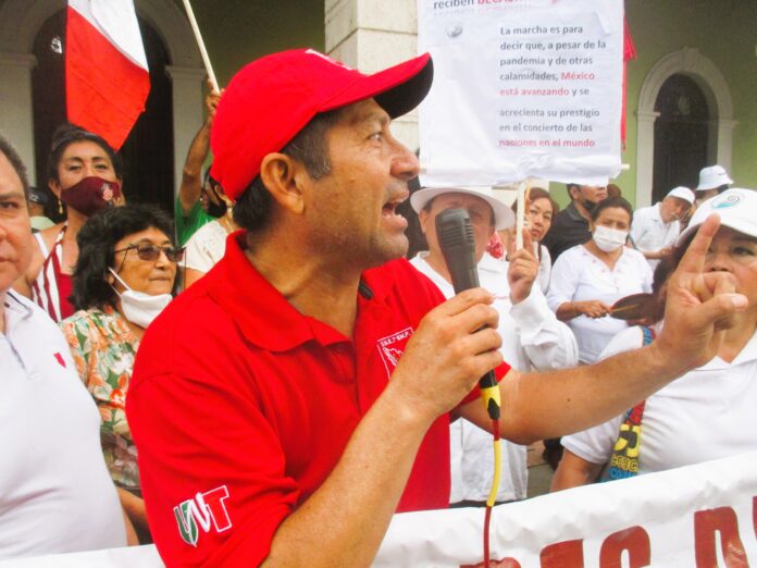 Mítin en Plaza Grande de Mérida