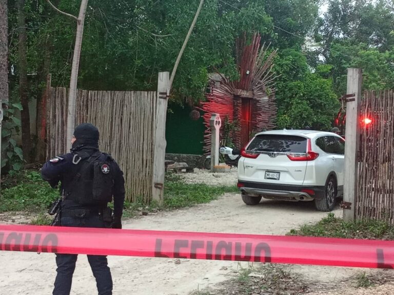 UN MUERTO Y DOS LESIONADOS DEJÓ ATAQUE ARMADO EN LA COLONIA YA’ AX TULUM