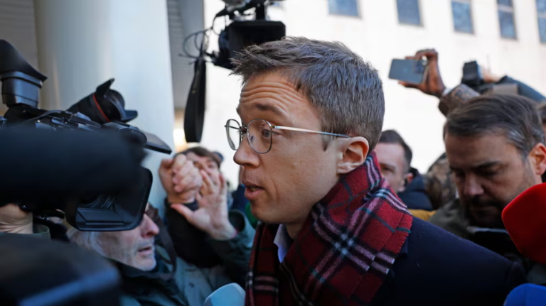 Íñigo Errejón será juzgado por presunta agresión sexual a la actriz Elisa Mouliaá