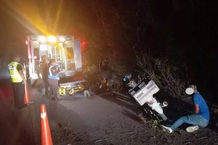 Dos motociclistas resultan heridos tras accidente en la vía Motul–Telchac Pueblo