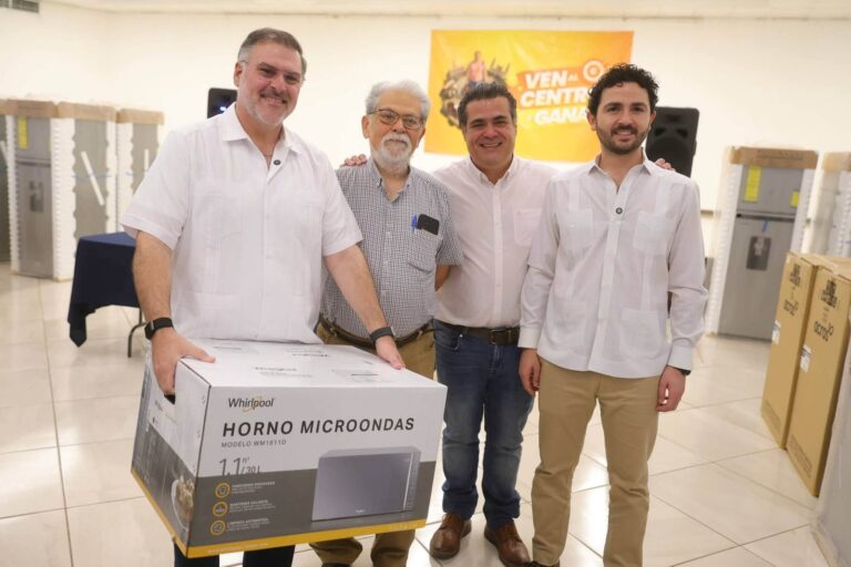 IMPULSO AL COMERCIO LOCAL: MILO BARRERA RECONOCE A NEGOCIOS QUE HACEN CRECER YUCATÁN